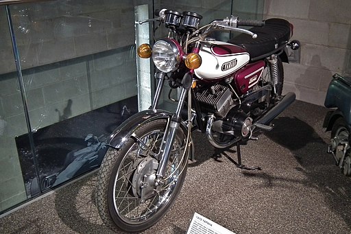 1972 Yamaha 200 motorcycle (5962611829)