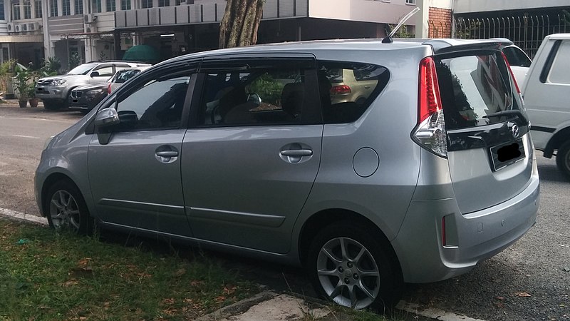 File:2014 Perodua Alza Standard in Penang, Malaysia (02 