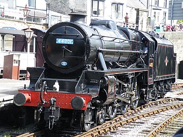 44801 yng ngorsaf reilffordd Llangollen