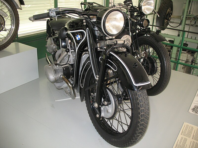 File:6277 - Luzern - Verkehrshaus - BMW R16.JPG