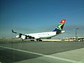 Airbus A340 de South African Airways en el Aeropuerto Internacional de Johannesburgo-Oliver Reginald Tambo