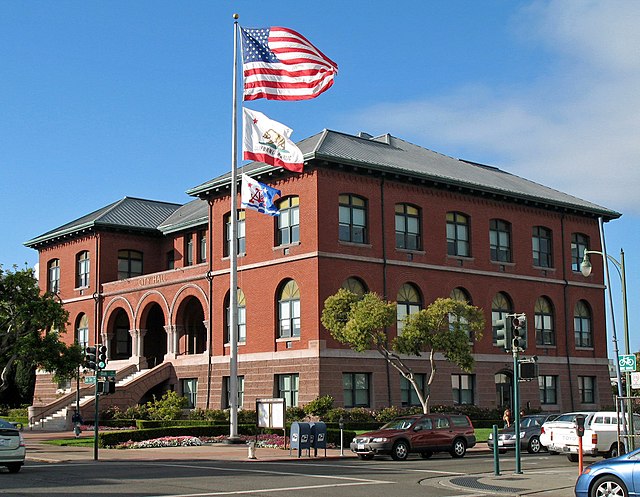 Image: Alameda City Hall (Alameda, CA) 2