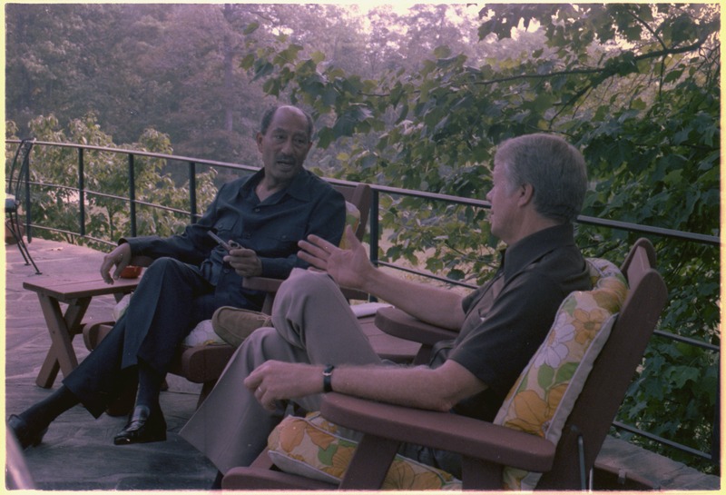 File:Anwar Sadat and Jimmy Carter at Camp David - NARA - 181231.tif