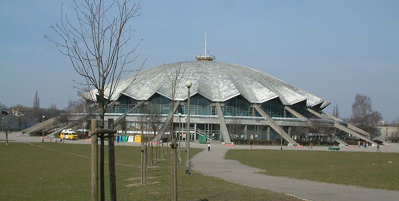 File:Arena w Poznaniu.jpg