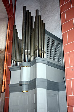 Bad Hersfeld, Stadtkirche, die kleine Orgel.jpg