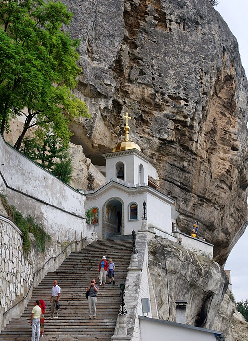 Пещерный монастырь в крыму