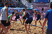 Deutsch: Beachhandball bei den Olympischen Jugendspielen 2018; Tag 7, 13. Oktober 2018; Jungen, Halbfinale – Argentinien-Portugal 1:2 English: Beach handball at the 2018 Summer Youth Olympics at 13 October 2018 – Boys Semifinal – Argentina-Portugal 1:2