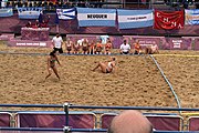 Deutsch: Beachhandball bei den Olympischen Jugendspielen 2018; Tag 6, 12. Oktober 2018; Mädchen, Hauptrundenspiel – Ungarn-Niederlande 2:1 English: Beach handball at the 2018 Summer Youth Olympics at 12 October 2018 – Girls Main Round – Hungary-Netherlands 2:1