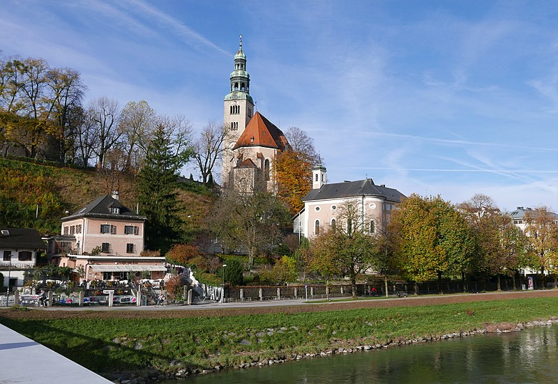 File:Blick auf Mülln mit Pfarrkirche Unserer lieben Frau Mariae Himmelfahrt 5.jpg