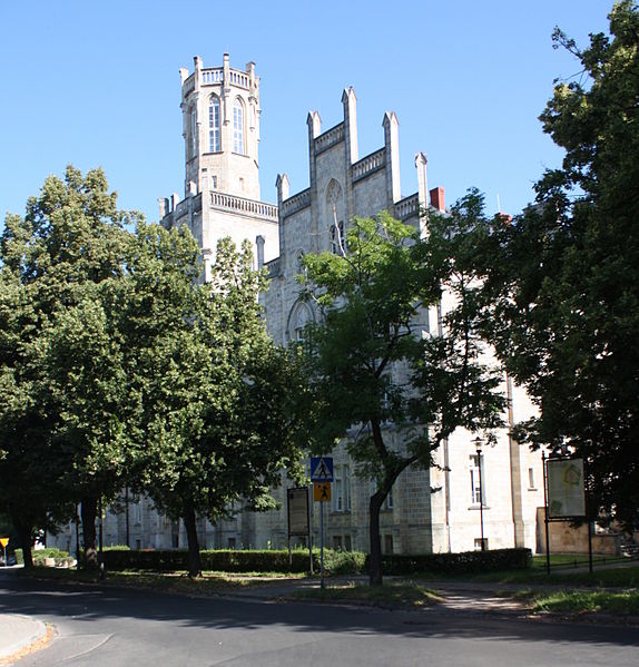 File:Bolesławiec Stare Miasto Neogotycki Gmach Sądu rejonowego.JPG