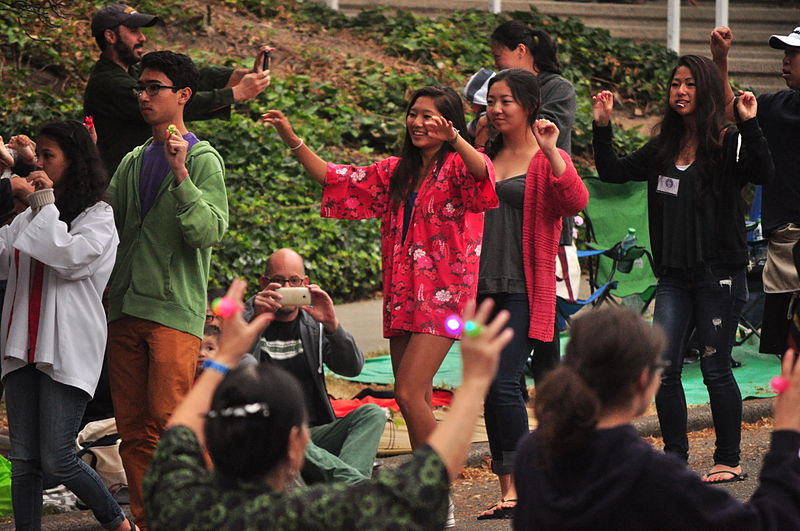 File:Bon Odori Seattle 2014 - 080 (14719694971).jpg