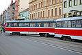 English: Derailed Tatra T3 tram in Brno, Czech Republic. Czech: Vykolejená tramvaj Tatra T3, Brno.