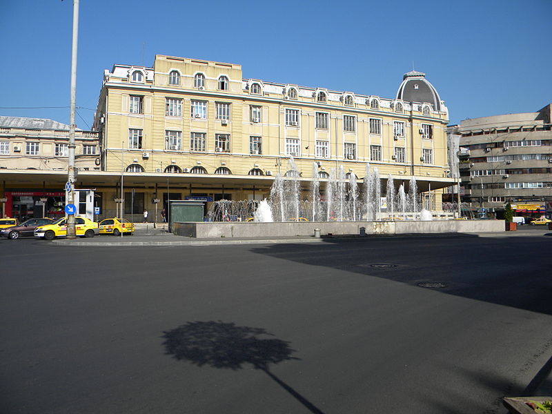 File:Bucuresti, Romania, Imagine de ansamblu din Gara de Nord (3); B-II-m-B-18803.JPG