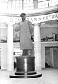 Stalindenkmal im sowjetischen Pavillon des Leipziger Messegeländes, Herbstmesse (im August) 1952