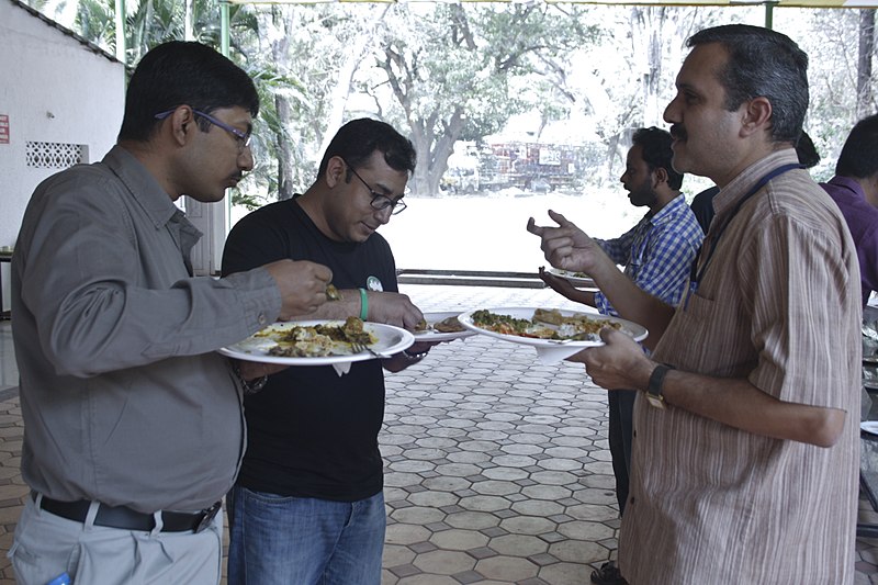 File:CISA2KTTT17 - Participants during Lunch 04.jpg