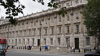 Cabinet Office (1736) di William Kent, ristrutturato da John Soane (1827)