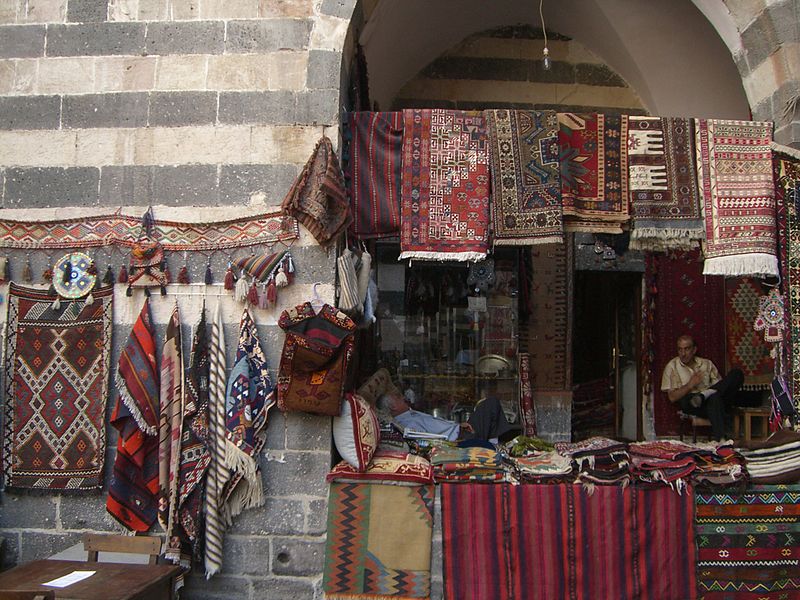 File:Carpets in Diyarbakir.jpg