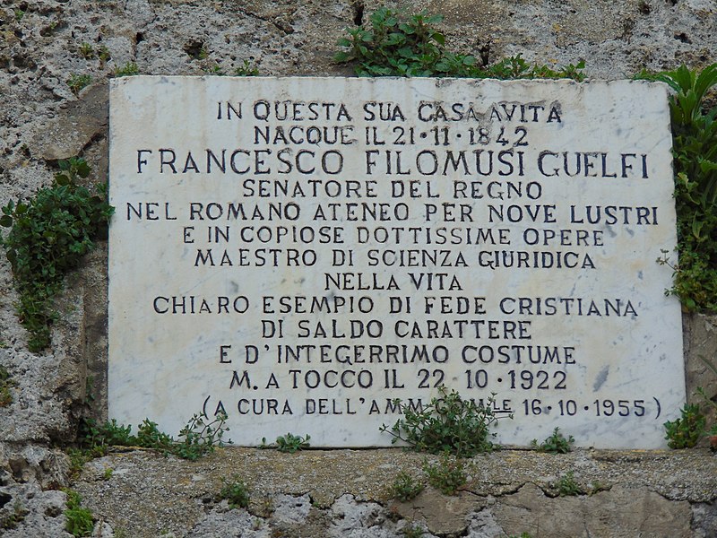 File:Casa Natale di Francesco Filomusi Guelfi - Tocco da Casauria.jpg