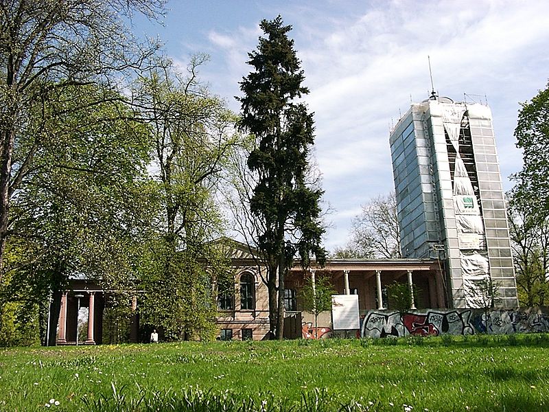 File:Castle biesdorf from south.jpg