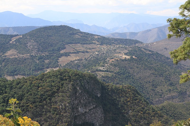 File:Cerro Colorado Hidalgo - panoramio.jpg