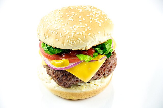 File:Cheeseburger (4).jpg - Wikimedia Commons