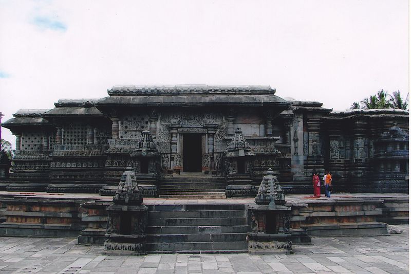 File:Chennakeshava Temple at Belur (Rearview).jpg