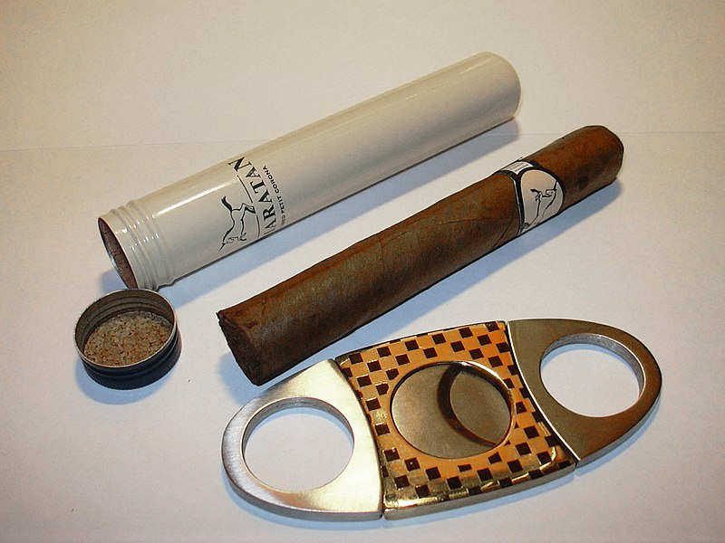 File:Cigar tube and cutter.jpg