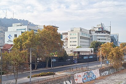 Cómo llegar a Clinica Santa María en transporte público - Sobre el lugar