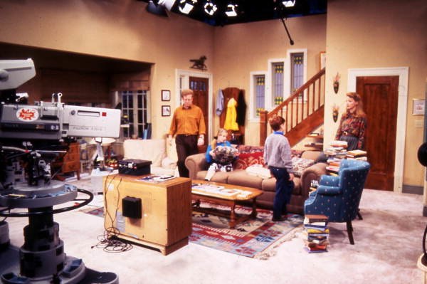 Hart on the set of Clarissa Explains It All at Nickelodeon Studios in 1991