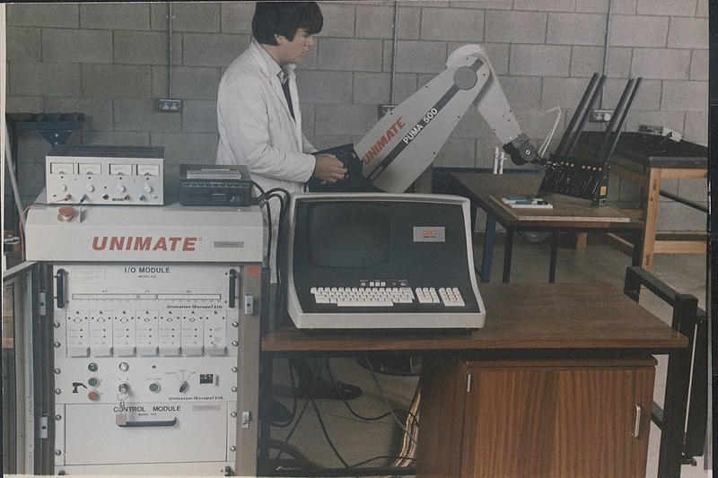 File:Computer Integrated Manufacturing Systems(CMS)Unimate Pumo 500 & Pumo 560 robots 1986(1).jpg