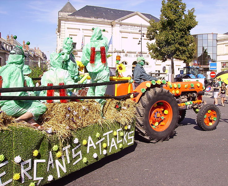 File:Défilé 2015 du comice du canton de Cosne-Cours-sur-Loire 27.jpg