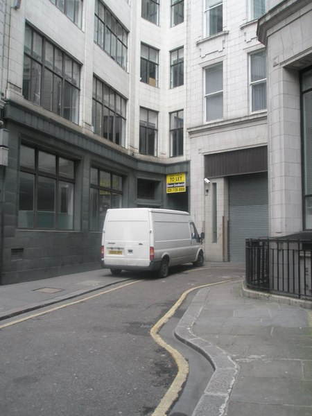 File:Dead end for vehicles in Fenchurch Buildings - geograph.org.uk - 1710128.jpg