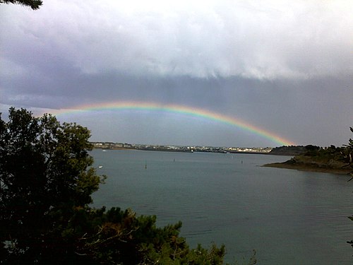 Dinard, Ille-et-Vilaine, France, vue sur la Rance, arc-en-ciel