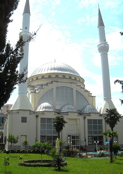 File:Ebu Bekr Mosque, Shkoder 136.jpg