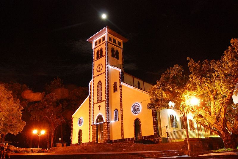 File:Eglise tampon.jpg