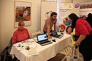 Čeština: Prezentace projektu Senioři píší Wikipedii na Fresh senior festivalu v Pelléově vile v Praze 6. English: Presentation of the project Senior citizens write Wikipedia at the Fresh senior festival in Villa Pellé in Prague, Czechia.