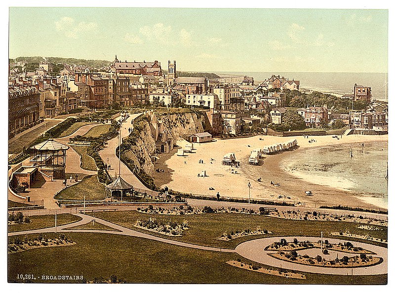 File:From the gardens, Broadstairs, England.jpg