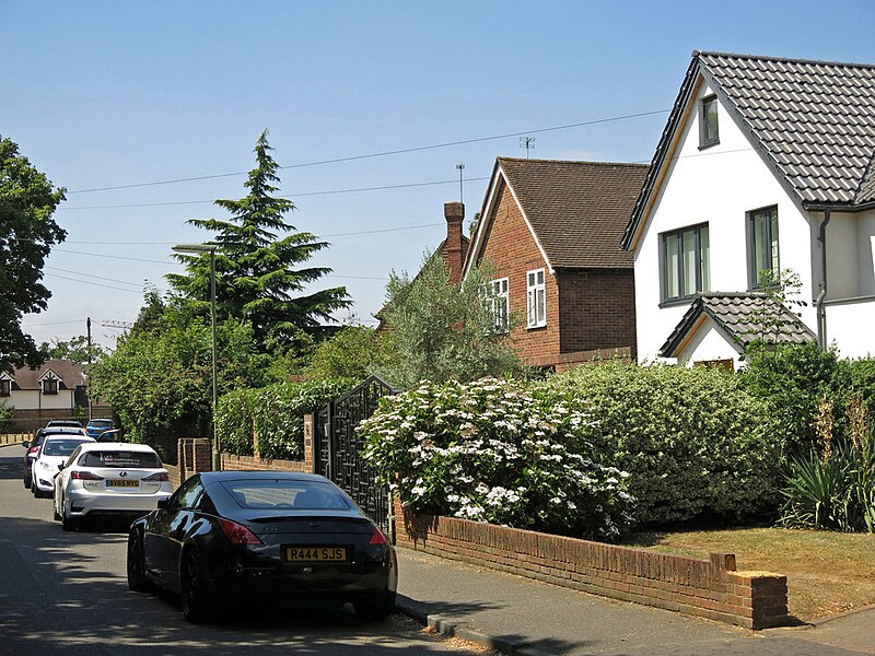 File:Gordon Road - geograph.org.uk - 5870802.jpg