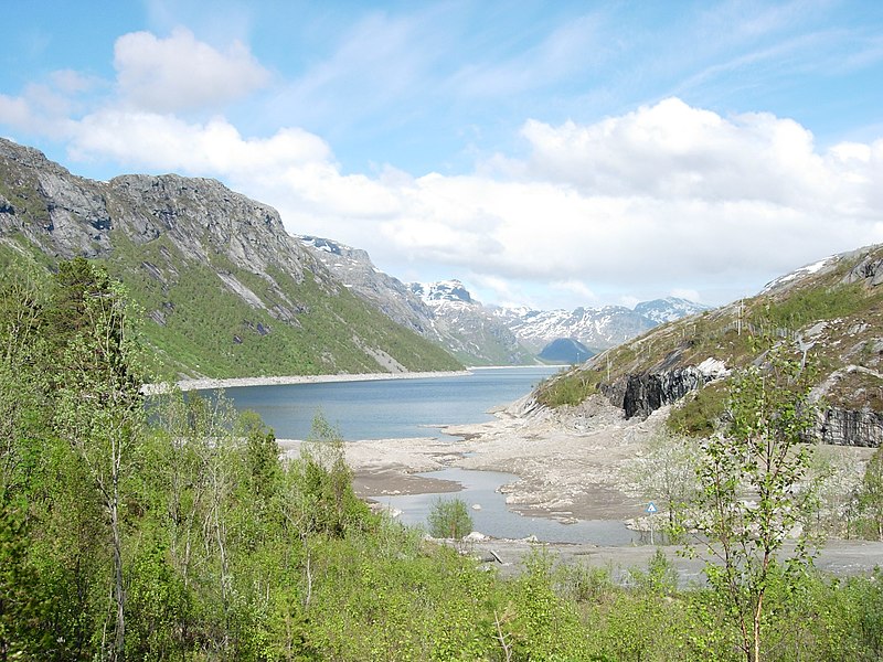 File:Heggmovatnet.jpg