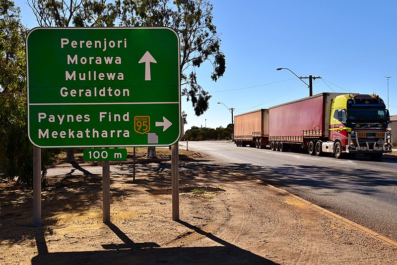 File:Highway sign, Wubin, 2018 (01).jpg