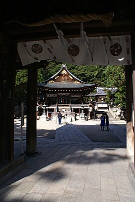 日牟禮八幡宮