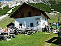 Hochalpenhütte Pragser-Dolomiten.jpg2 816 × 2 112; 1,86 MB