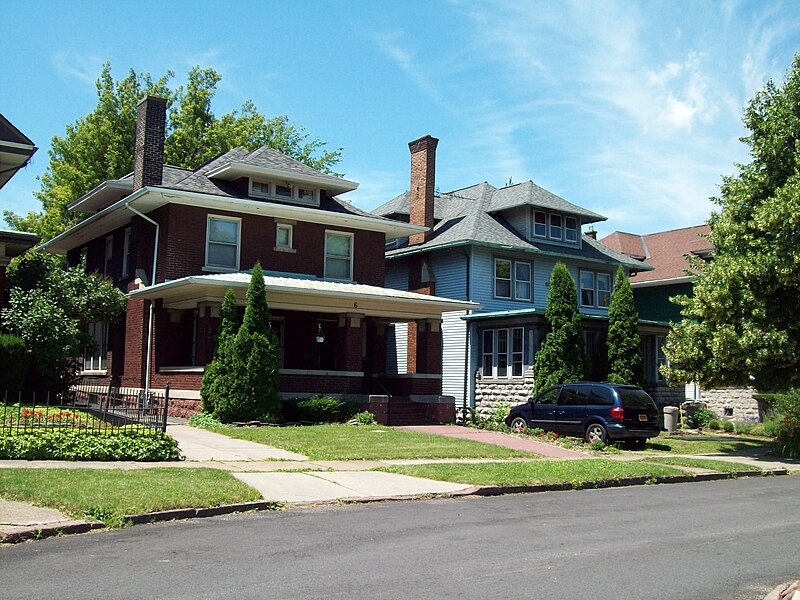 File:Homes on University Ave., University Park Historic District, Buffalo, NY, Jul 11.jpg