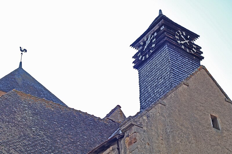 File:Horloge église Saint JULIEN , COULEUVRE Allier.jpg