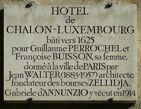 Hotel de Chalon-Luxembourg Paris.jpg