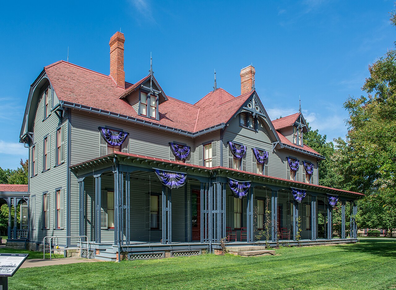 House front - James A Garfield National Historic Site (29552083810).jpg