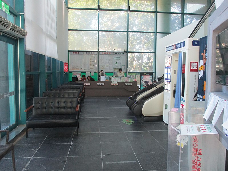 File:Hsinchu Science Park Life Hub Bus Station (國道客運站) 2020-11-11.jpg