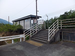 Ikazaki Station(2020.05)1.jpg