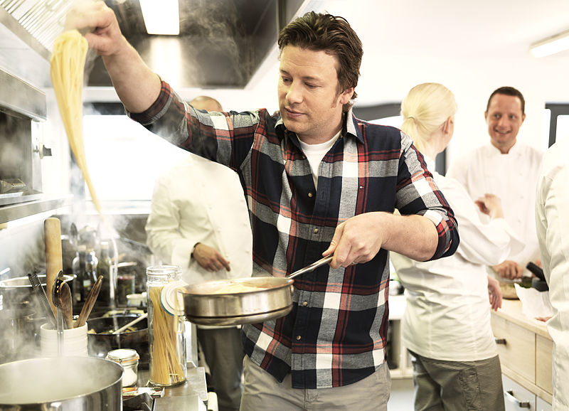 File:Jamie Oliver cooking.jpg