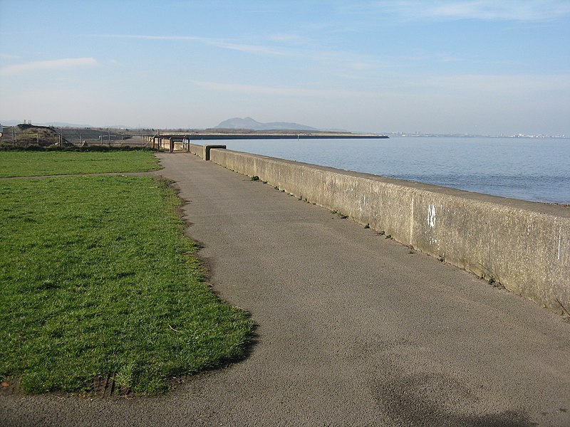 File:John Muir Way at Prestongrange (geograph 3882738).jpg